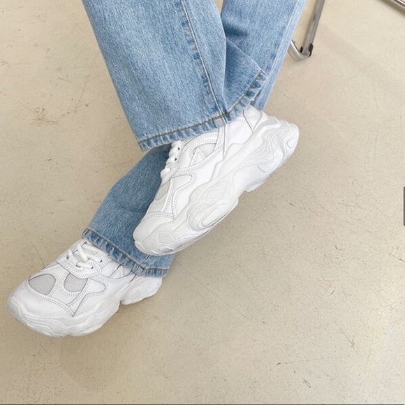 CHUU Cut Distressed Flare High-Waisted Denim Jeans - Picture 6 of 6